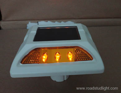 Yellow led solar road stud