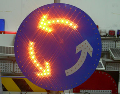 Solar traffic sign of island road