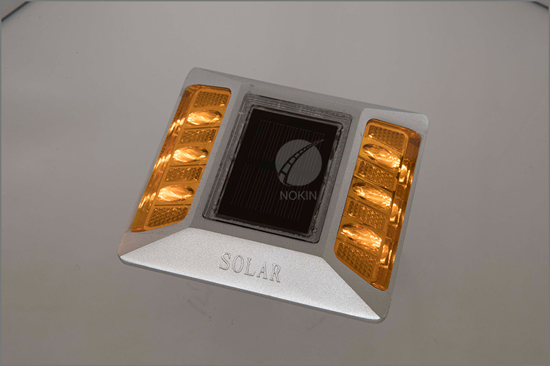 solar-road-stud-reflector